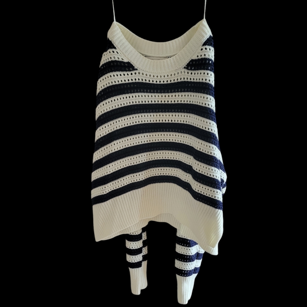 Jessica Simpson Sweater